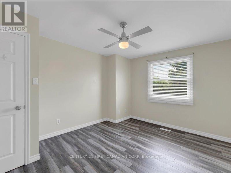 213 Bournemouth Drive E, London East, Ontario  N5V 4S8 - Photo 22 - X12338004