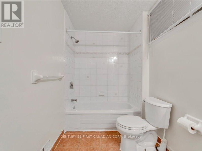 213 Bournemouth Drive E, London East, Ontario  N5V 4S8 - Photo 27 - X12338004