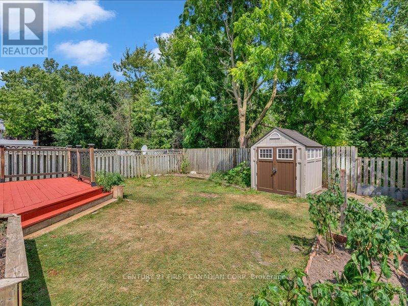 213 Bournemouth Drive E, London East, Ontario  N5V 4S8 - Photo 39 - X12338004