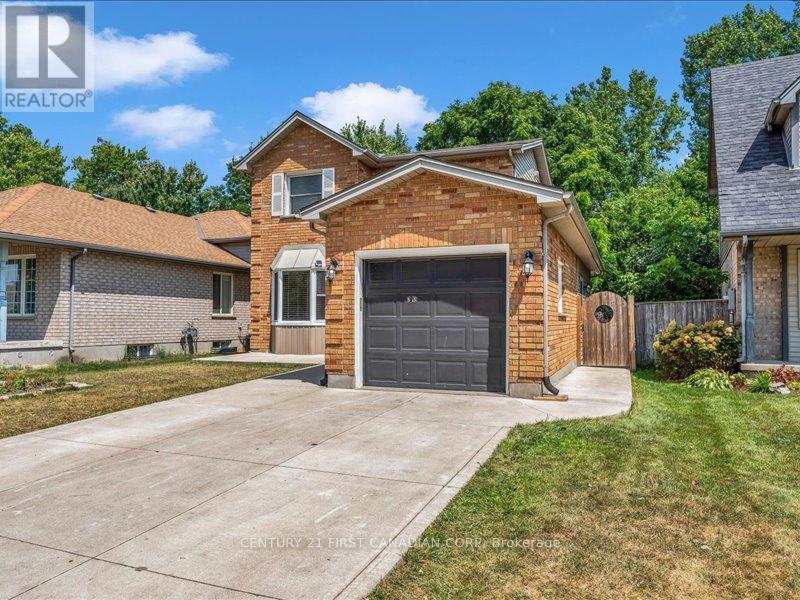 213 Bournemouth Drive E, London East, Ontario  N5V 4S8 - Photo 4 - X12338004