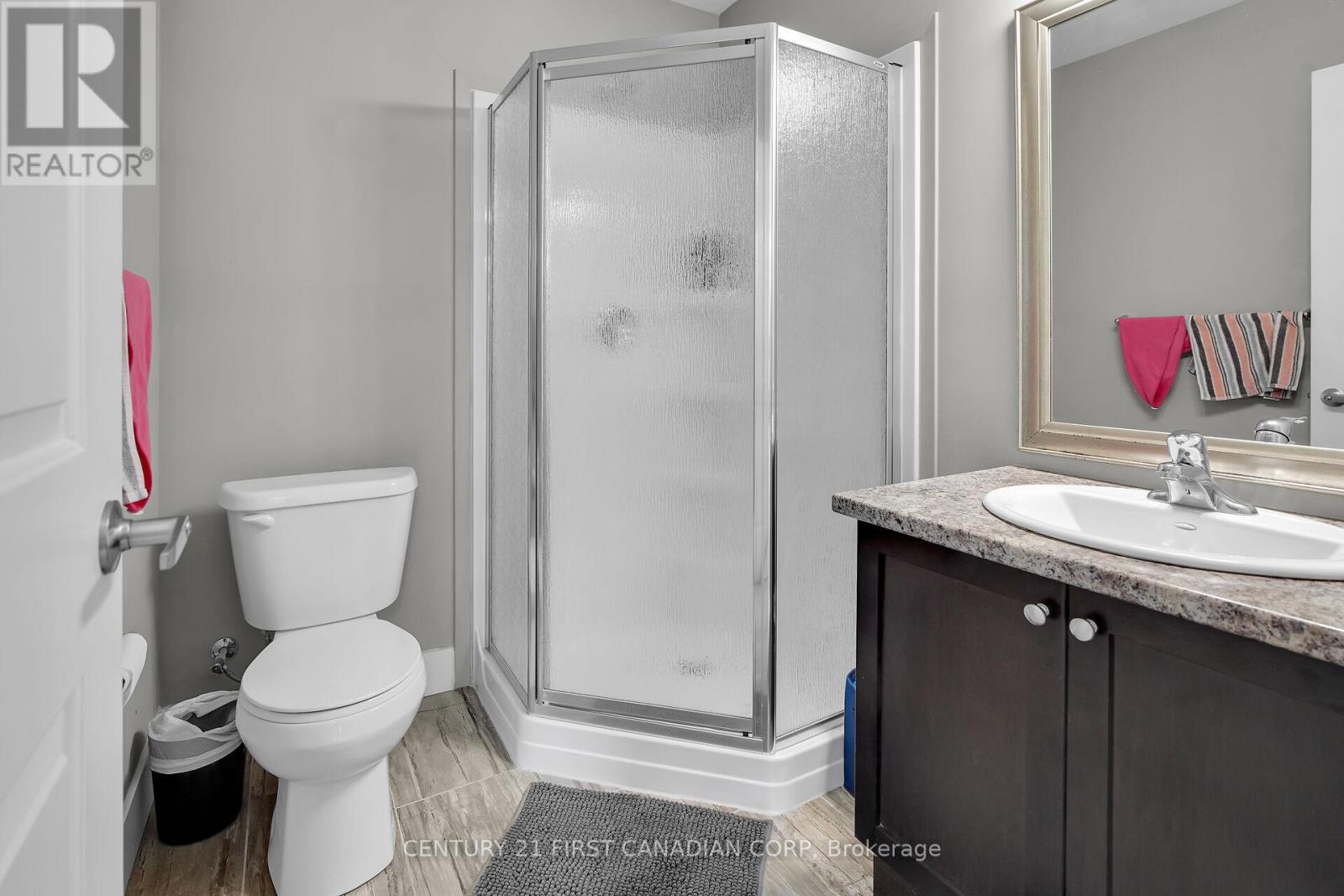 212 - 1960 Dalmagarry Road, London North, Ontario  N6G 0T8 - Photo 10 - X12338019