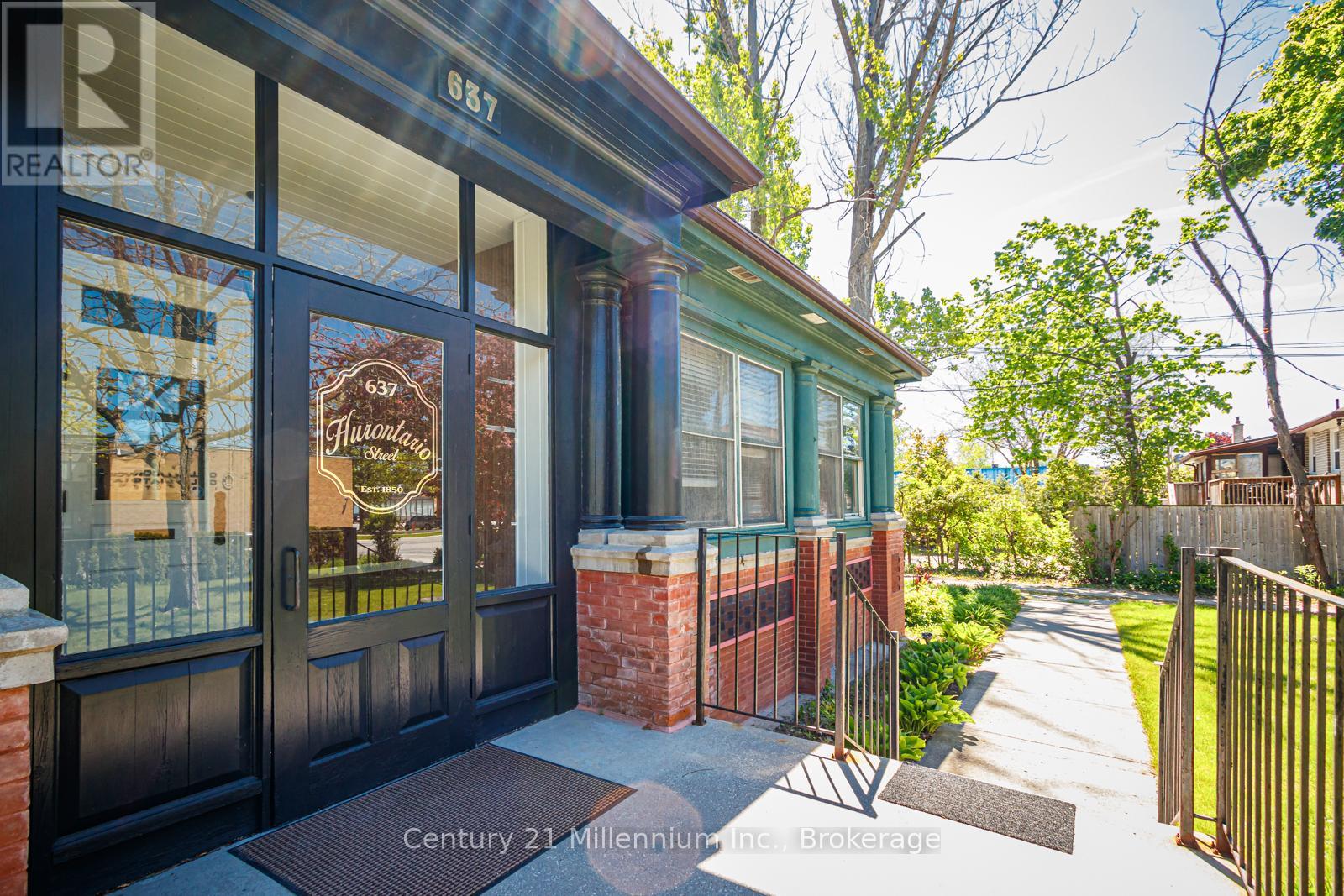 101 - 637 Hurontario Street, Collingwood, Ontario  L9Y 2N6 - Photo 2 - S12337498