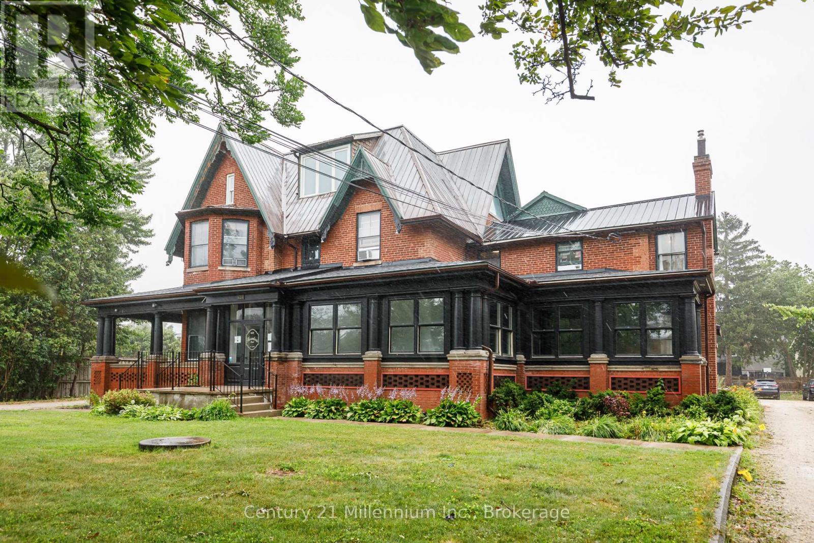 101 - 637 Hurontario Street, Collingwood, Ontario  L9Y 2N6 - Photo 3 - S12337498