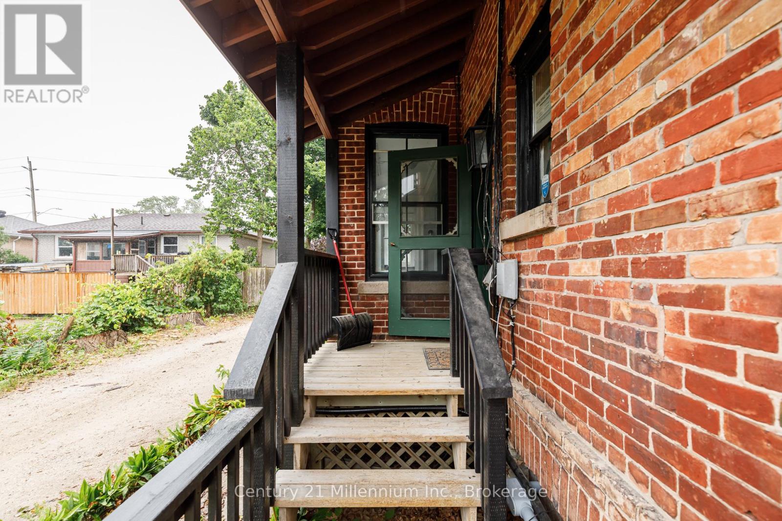 101 - 637 Hurontario Street, Collingwood, Ontario  L9Y 2N6 - Photo 31 - S12337498