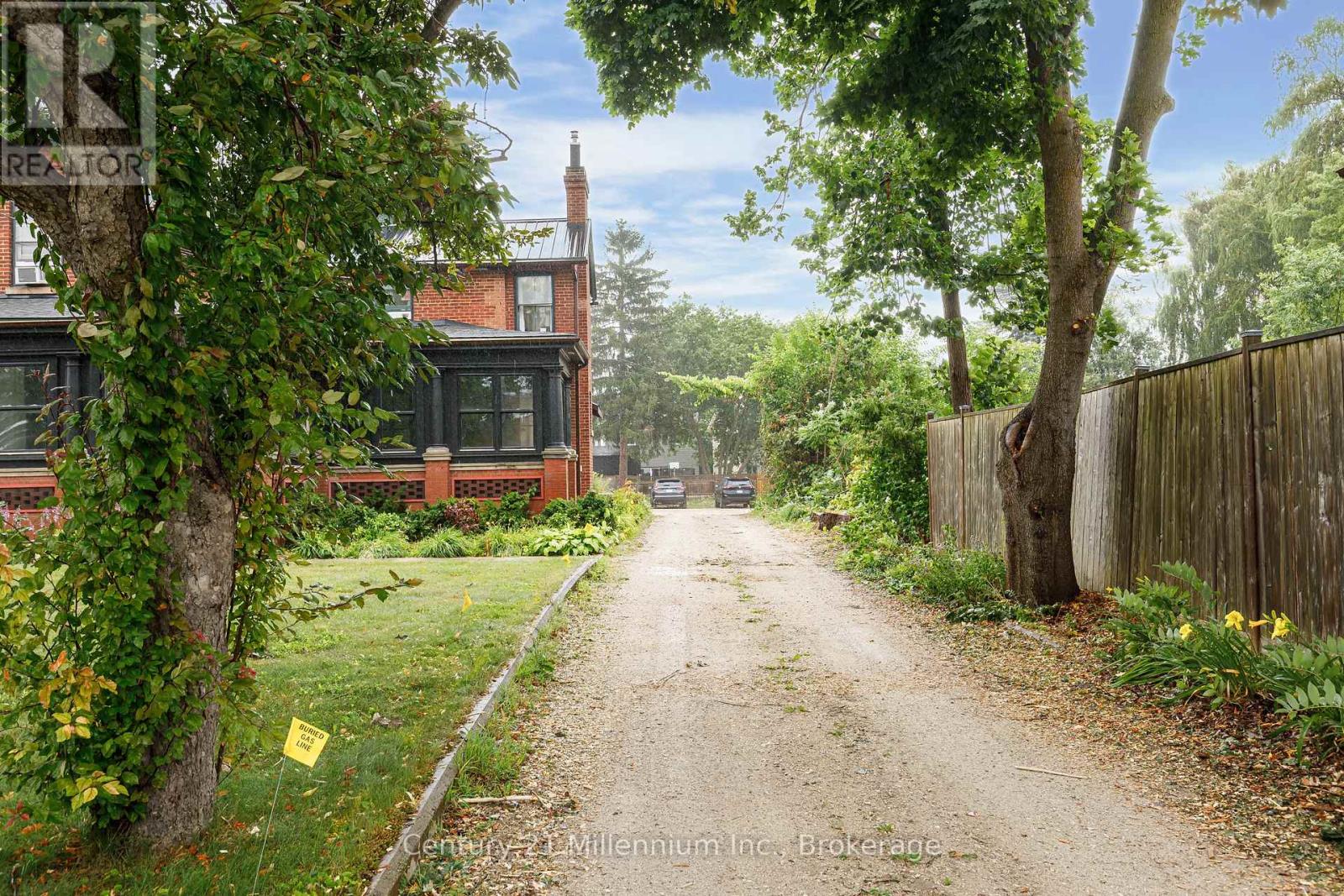 102 - 637 Hurontario Street, Collingwood, Ontario  L9Y 2N6 - Photo 28 - S12337520