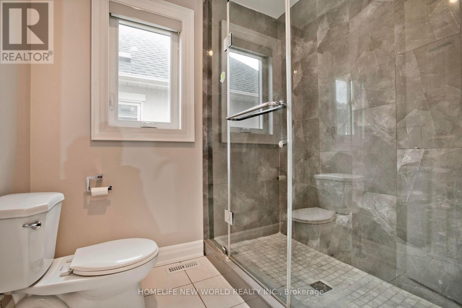 64 Clarendon Drive, Richmond Hill, Ontario  L4B 4P8 - Photo 27 - N12334868