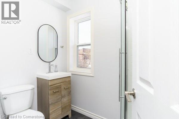 45 Fairleigh Avenue N Unit# 2, Hamilton, Ontario  L8L 6H1 - Photo 7 - 40757258