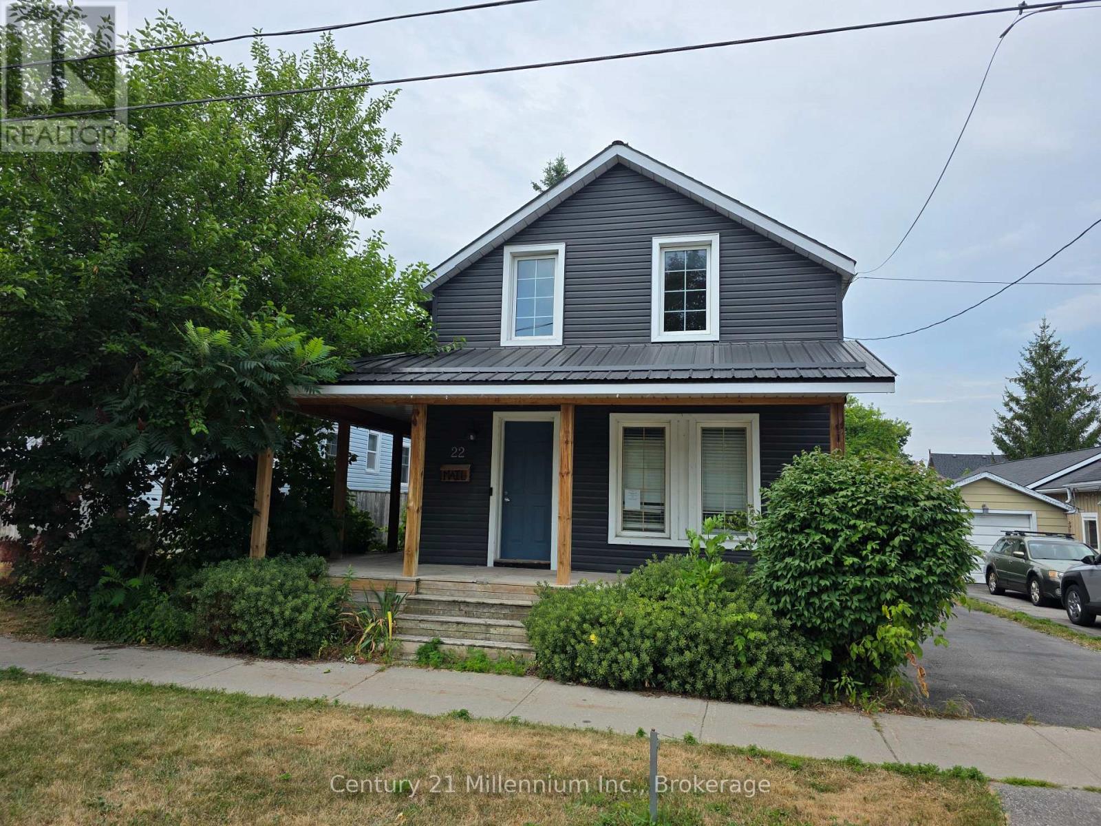 22 Market Street, Collingwood, Ontario  L9Y 3M6 - Photo 1 - S12338012