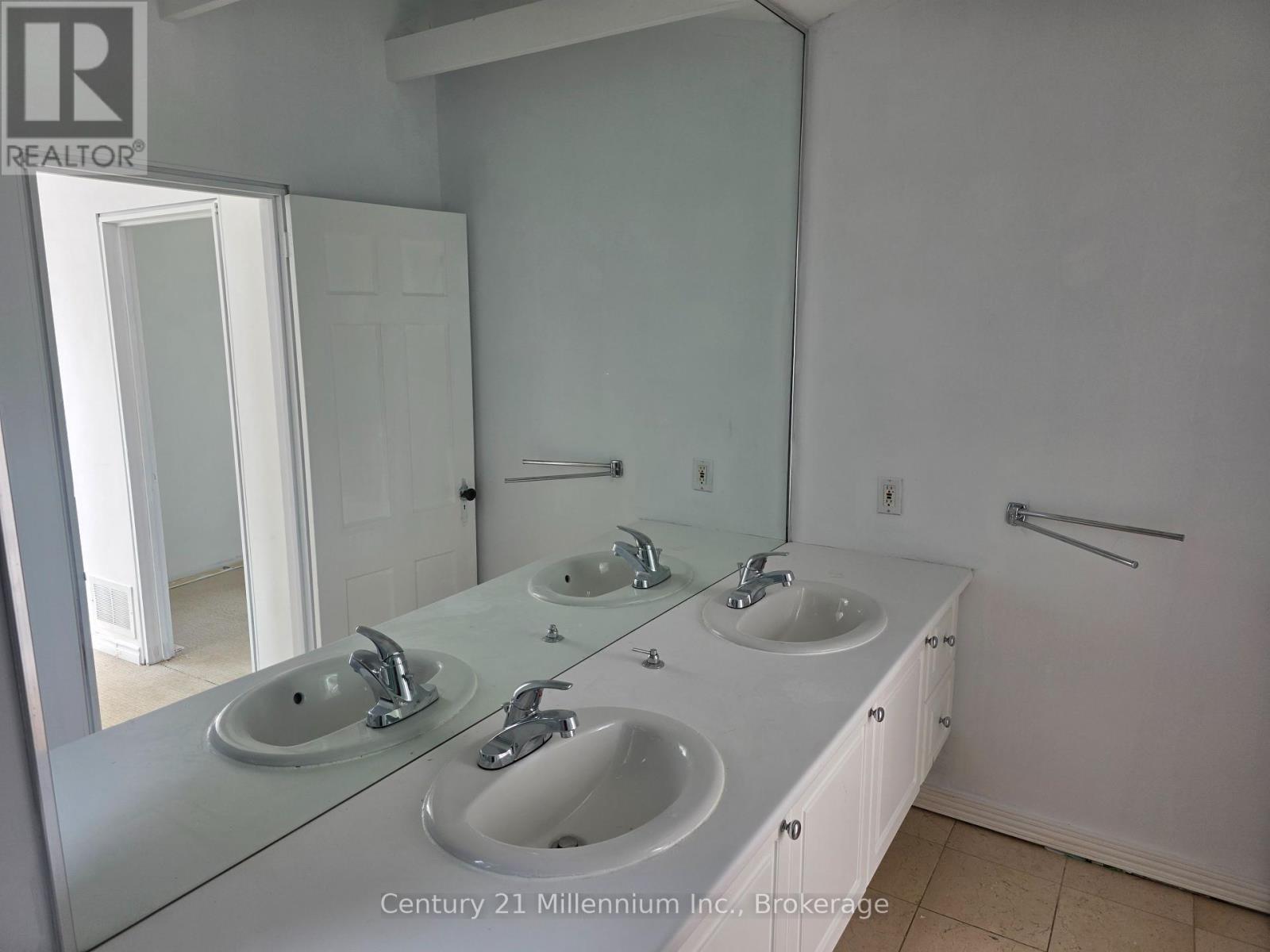 22 Market Street, Collingwood, Ontario  L9Y 3M6 - Photo 19 - S12338012