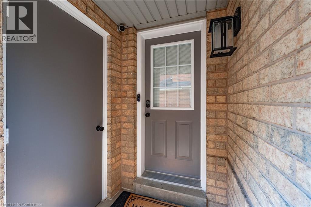 Property at 146 ROCKHAVEN Lane image 3