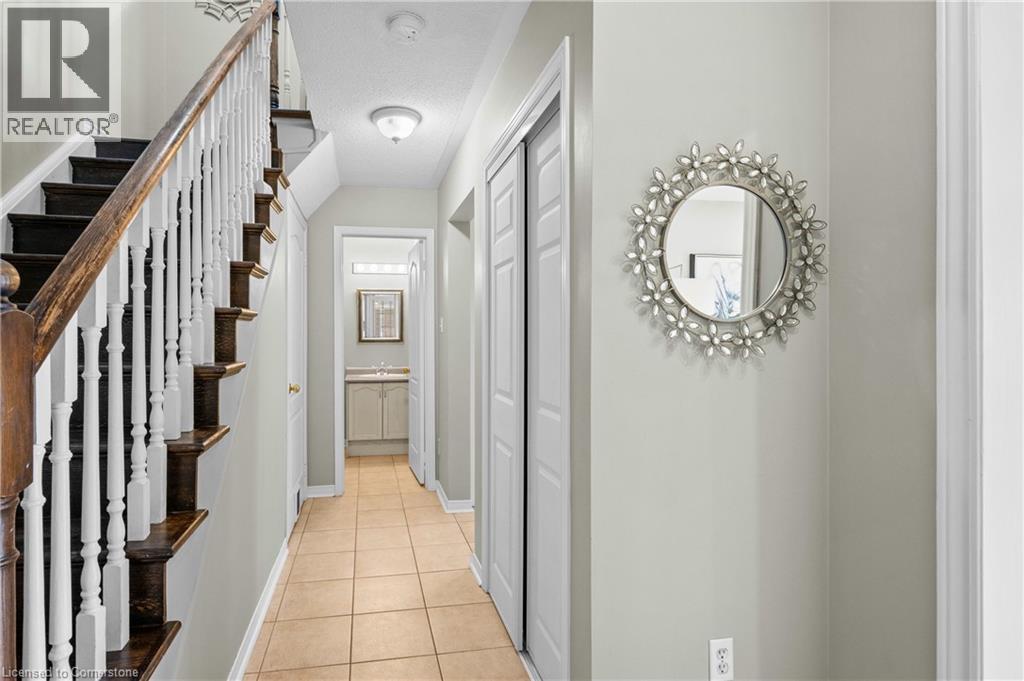 Property at 146 ROCKHAVEN Lane image 5