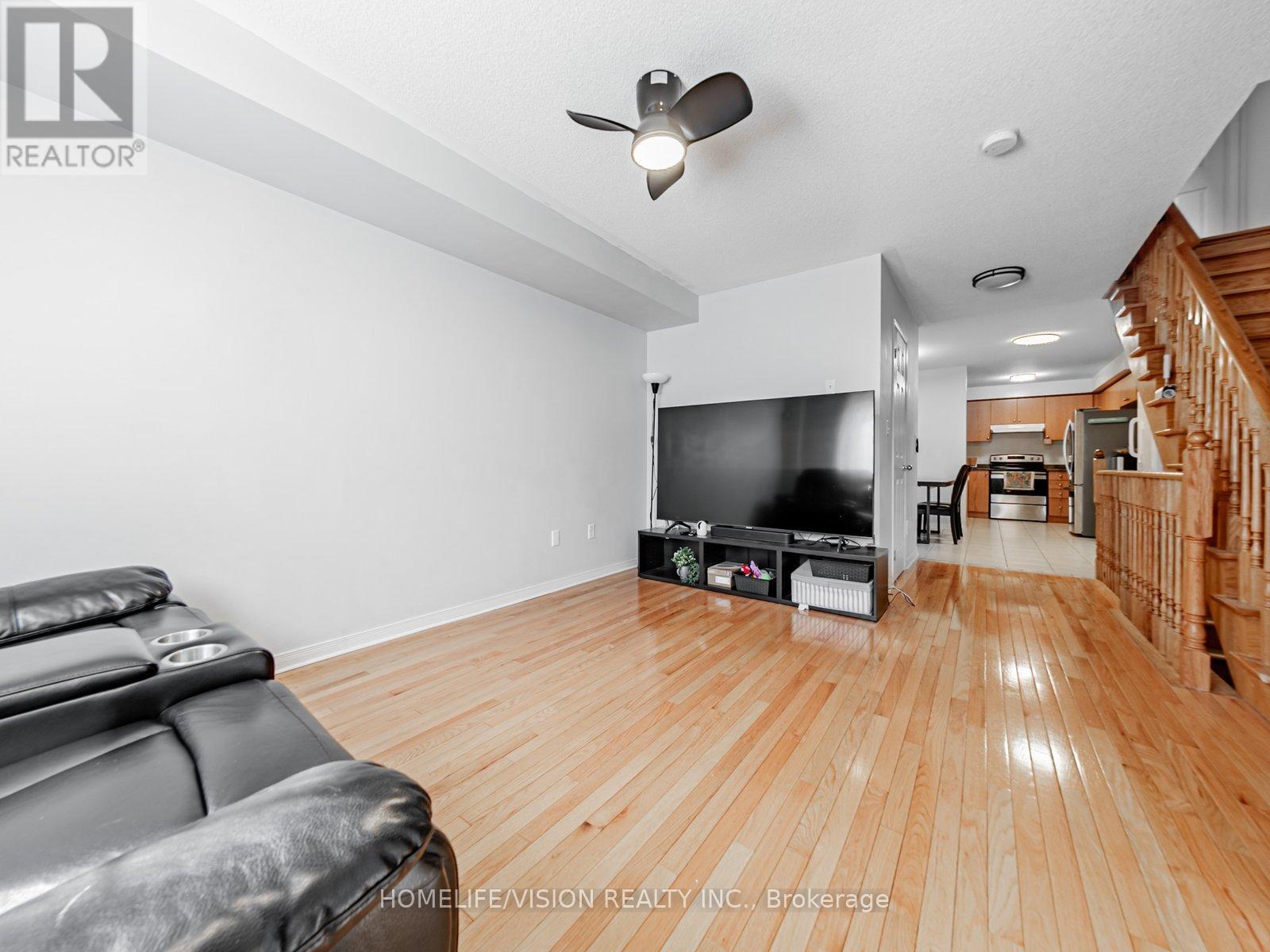 Property at 10 ODOARDO DISANTO CIRCLE W image 4