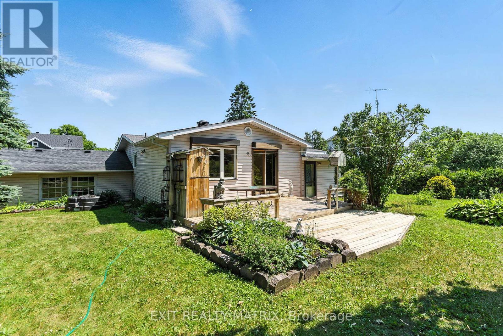 26 Farmers Avenue, Champlain, Ontario  K0B 1R0 - Photo 5 - X12337967