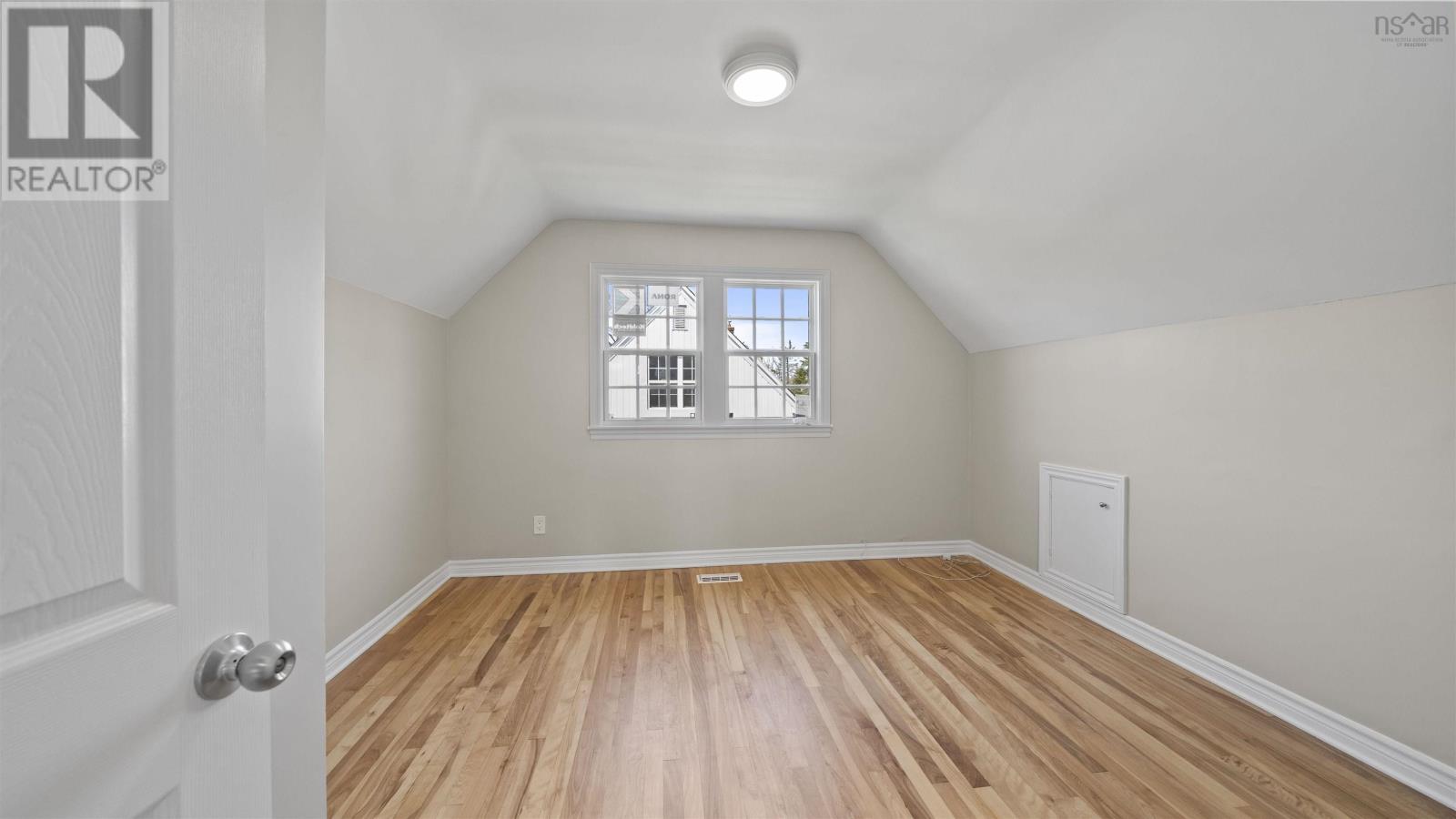 Property at 6 Birchfield Crescent image 4