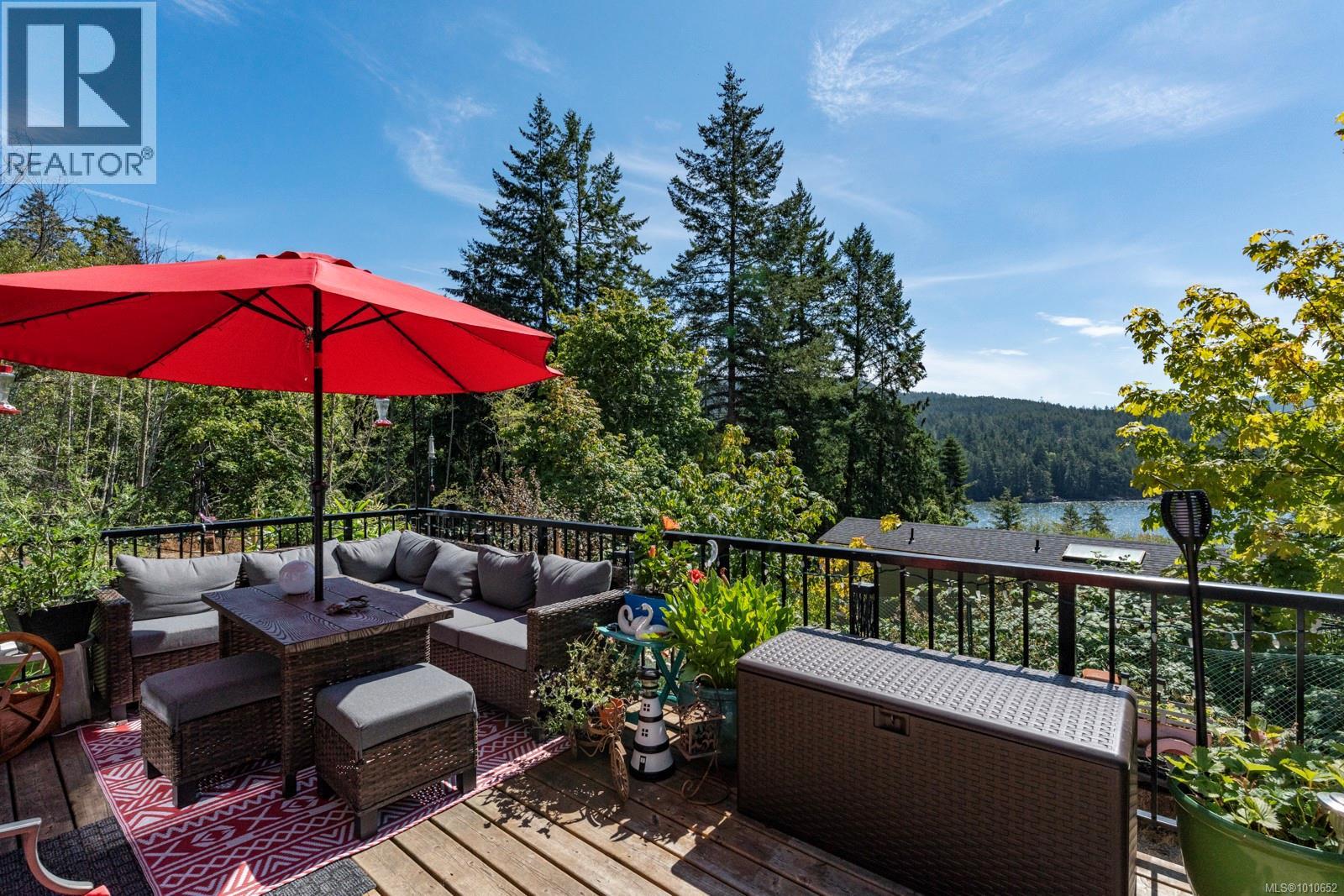 Property at 5201 Sooke Rd image 2