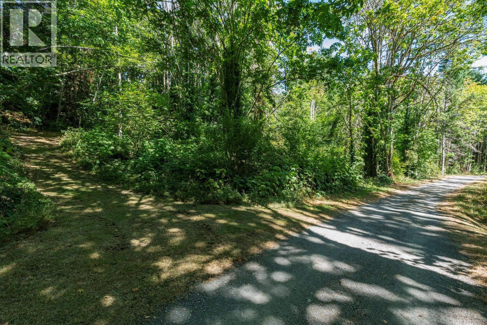 Property at 5201 Sooke Rd image 4