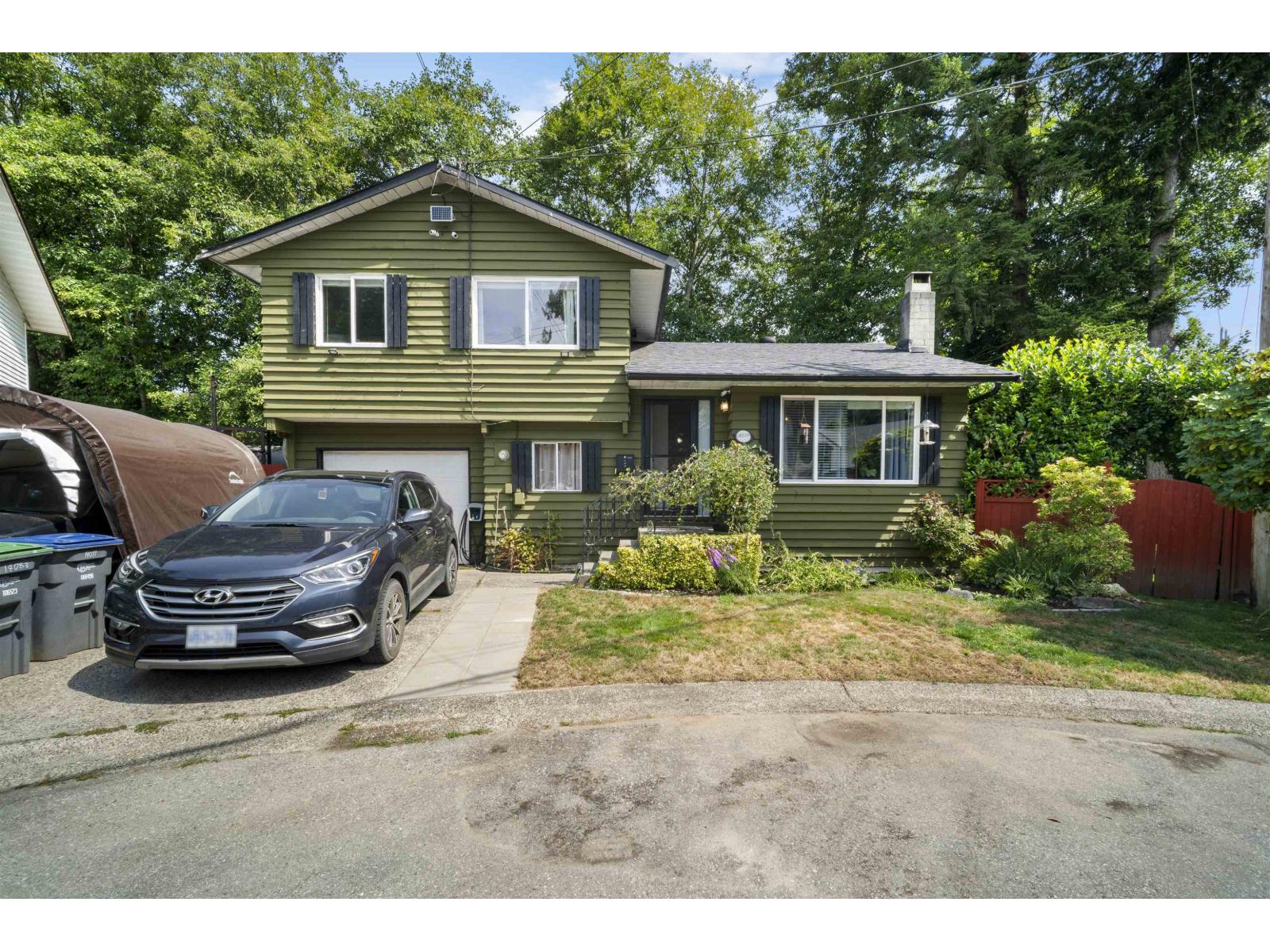 Property at 14083 66 AVENUE image 2