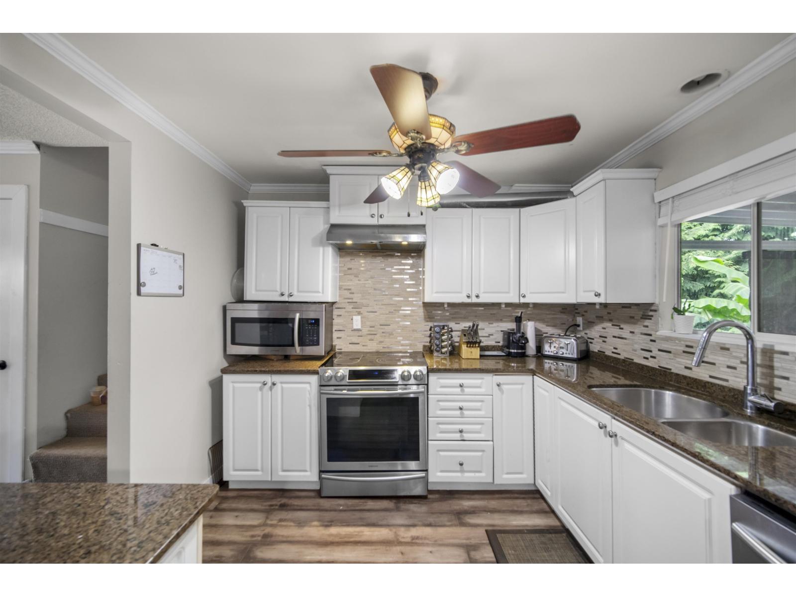 14083 66 Avenue, Surrey, British Columbia  V3W 2B2 - Photo 13 - R3035742