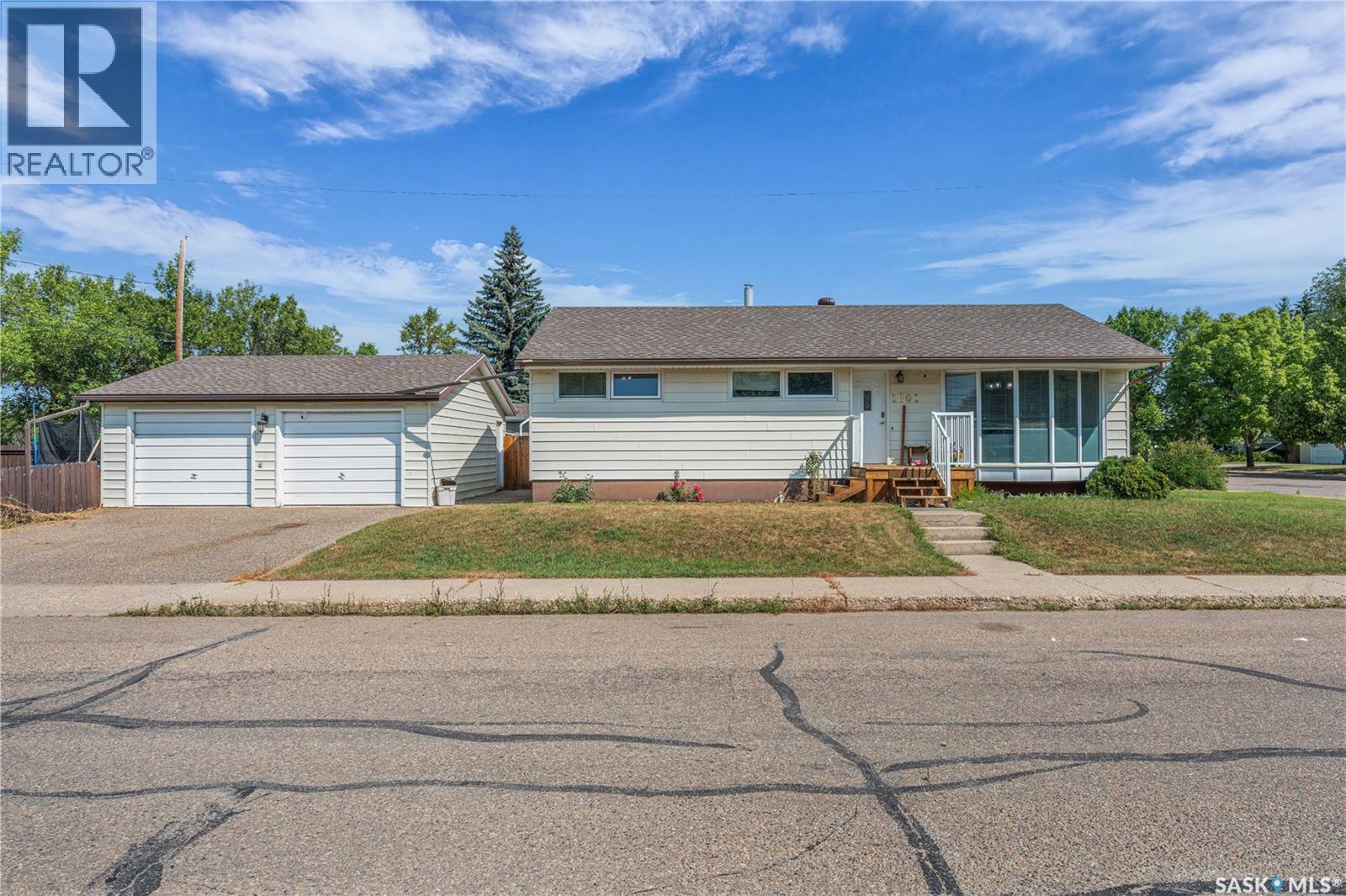 1801 96th Street, North Battleford, Saskatchewan  S9A 0J1 - Photo 1 - SK015289