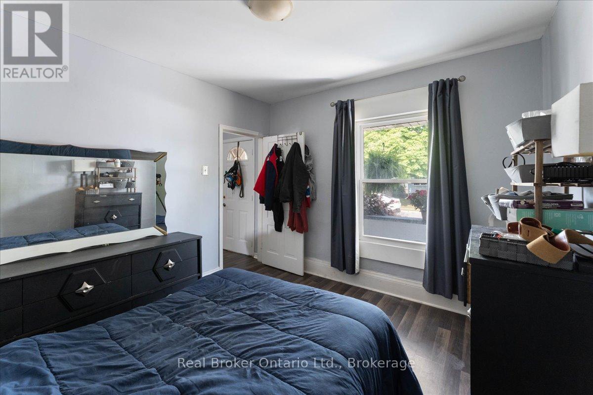 416 Deere Street, Welland, Ontario  L3B 2L8 - Photo 11 - X12337439