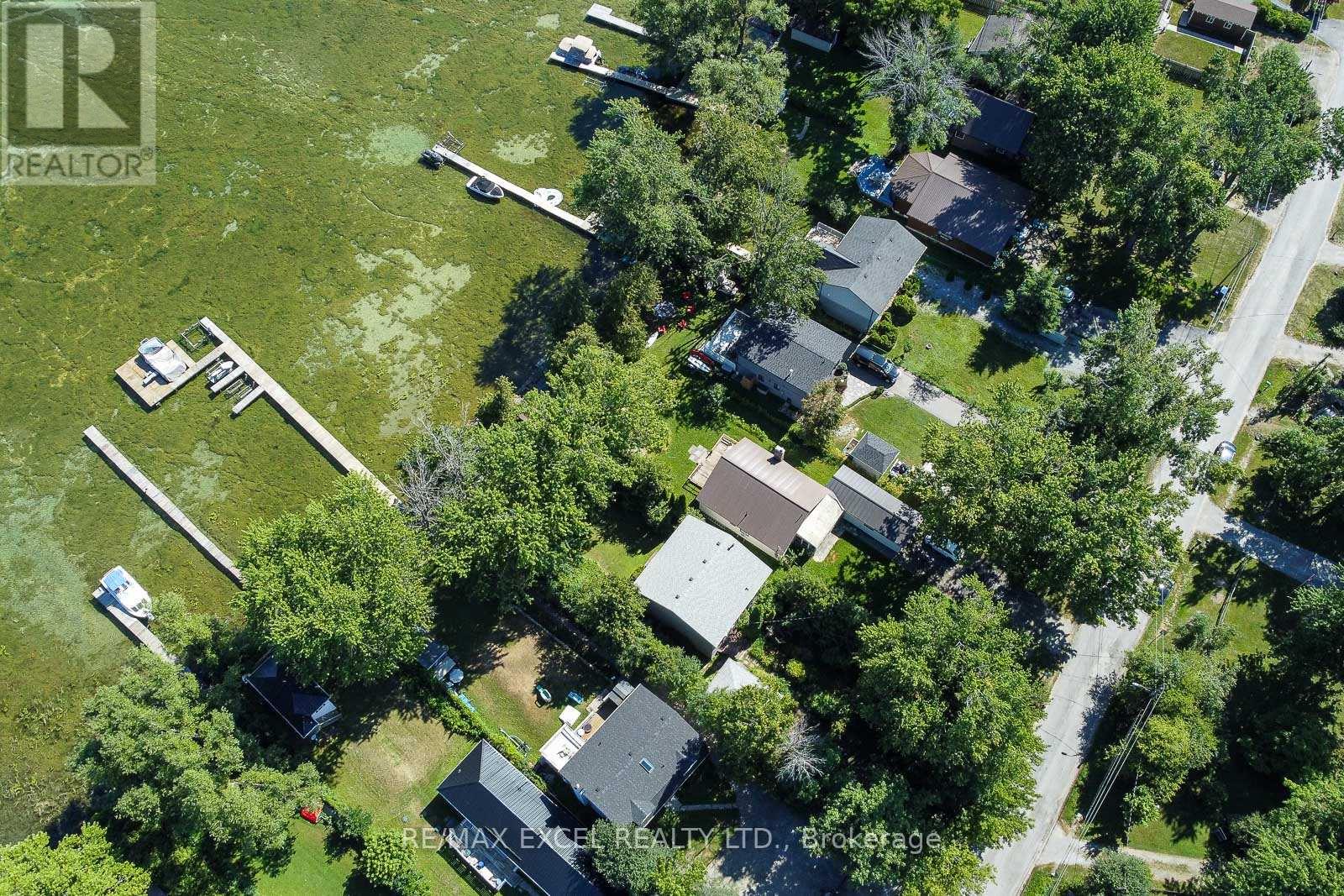 124 Moore's Beach Road, Georgina, Ontario  L0E 1N0 - Photo 32 - N12304621