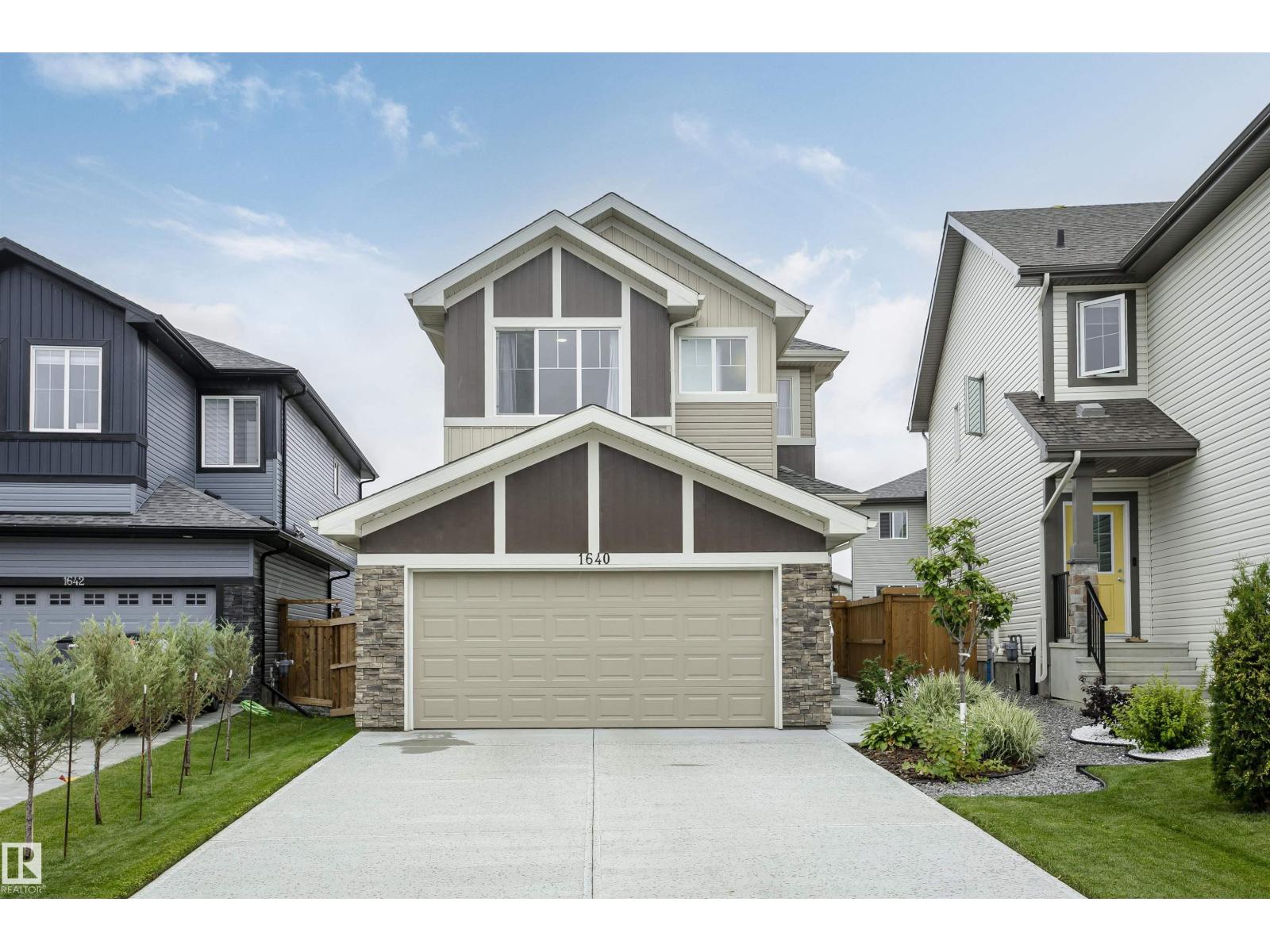 1640 ERKER WY NW, Edmonton, Alberta