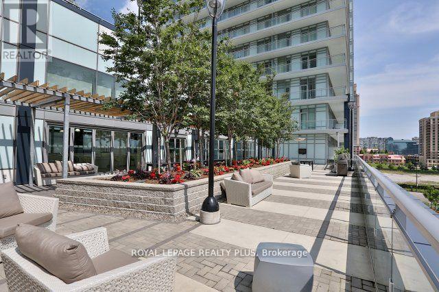 812 - 360 Square One Drive, Mississauga, Ontario  L5B 0G7 - Photo 20 - W12337940