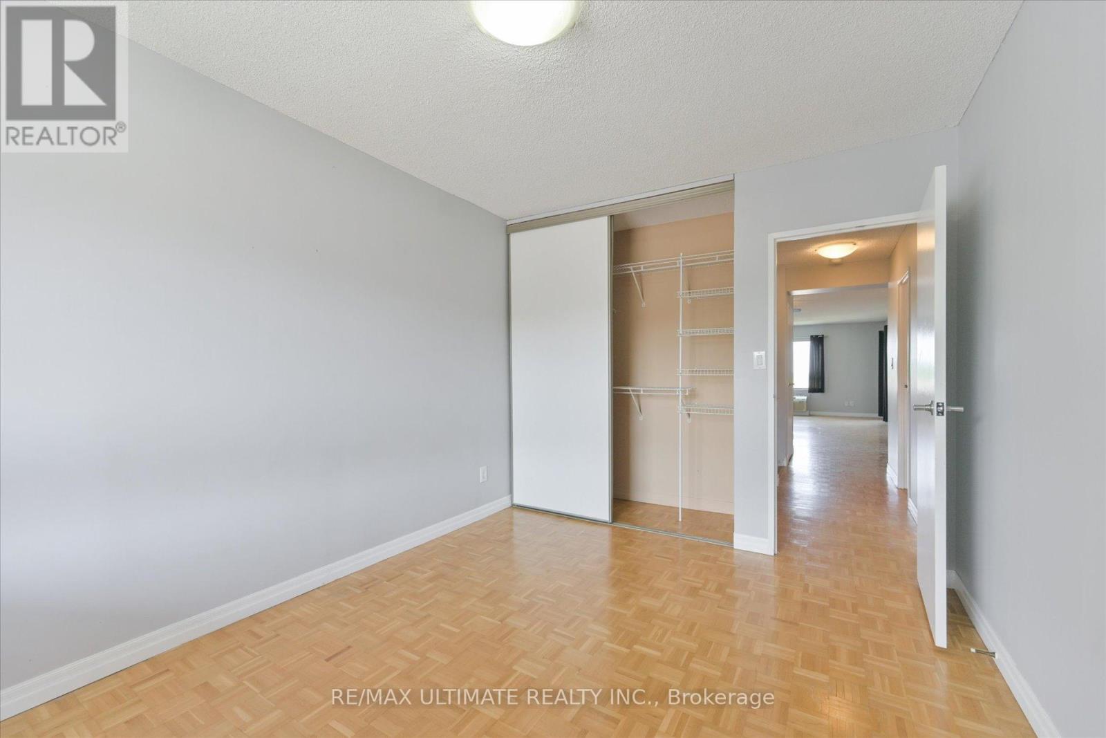 517 - 1000 Cedarglen, Mississauga, Ontario  L5C 3X4 - Photo 12 - W12337946