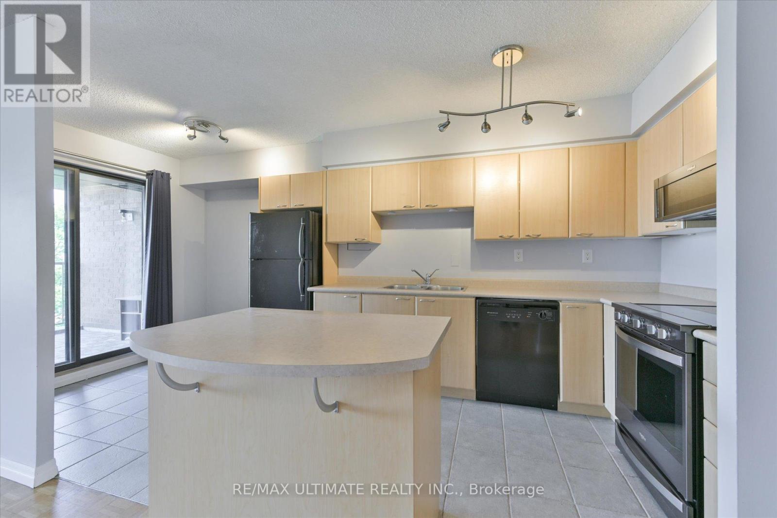 517 - 1000 Cedarglen, Mississauga, Ontario  L5C 3X4 - Photo 6 - W12337946