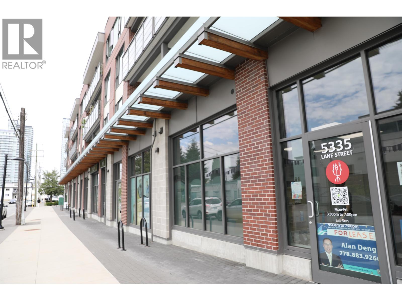 5335 LANE STREET, Burnaby, British Columbia