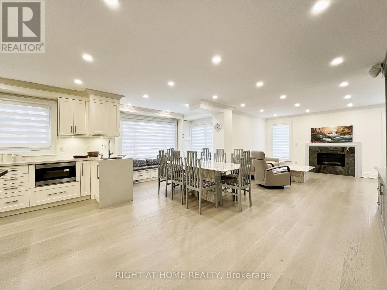 152 Holmes Avenue, Toronto, Ontario  M2N 4M6 - Photo 12 - C12337375