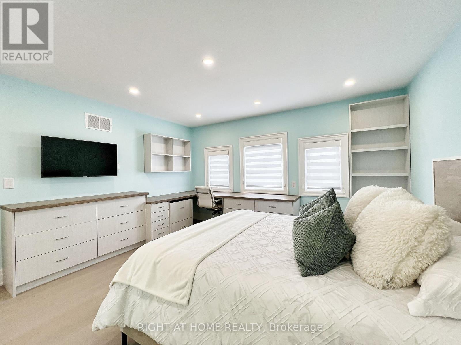 152 Holmes Avenue, Toronto, Ontario  M2N 4M6 - Photo 31 - C12337375