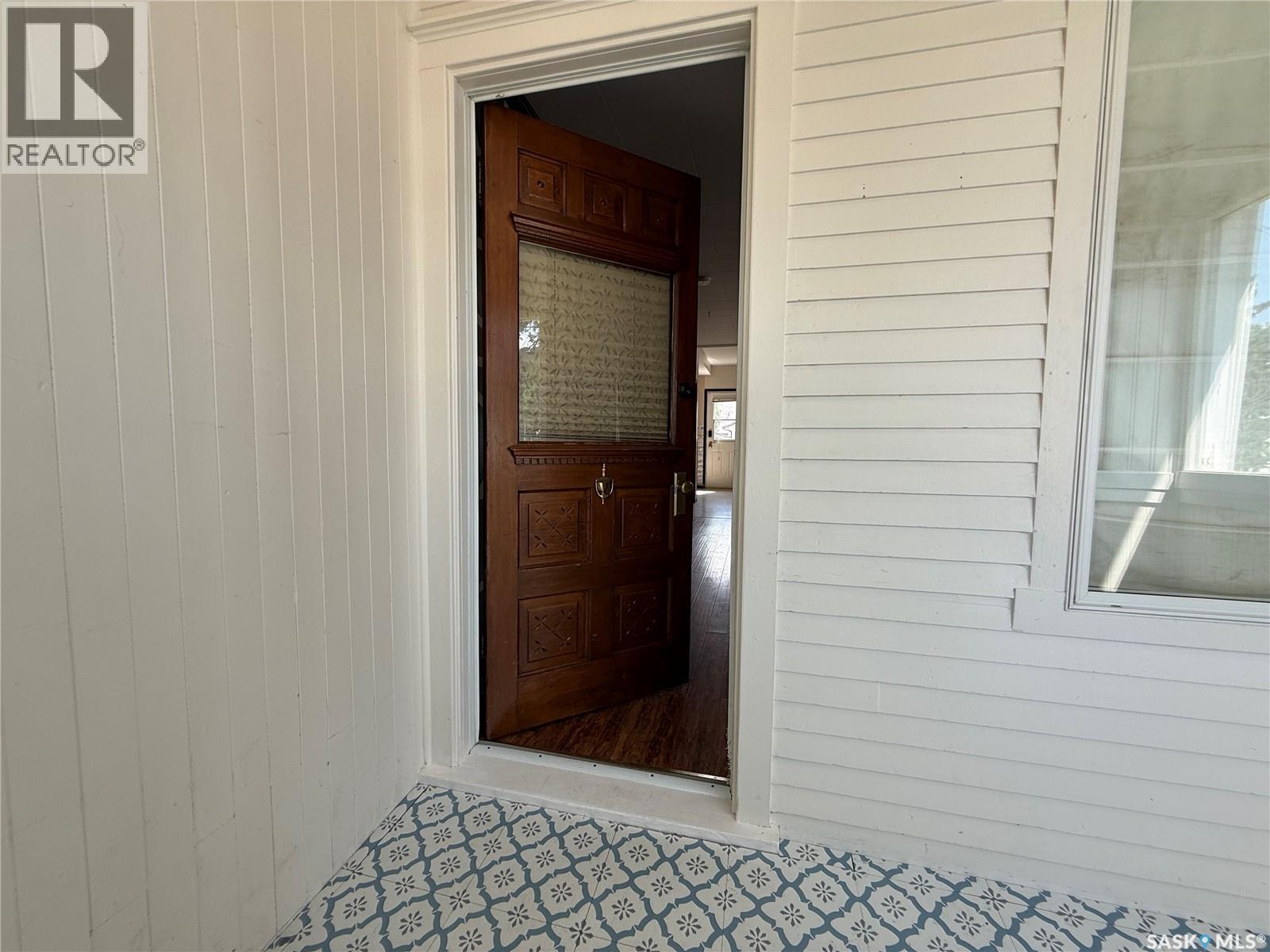 Property at 151 Coteau STREET W image 5