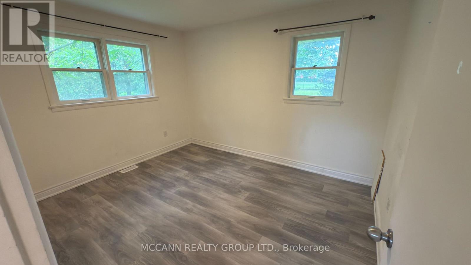 A - 562 Mulock Court, Newmarket, Ontario  L3Y 5H2 - Photo 5 - N12268151