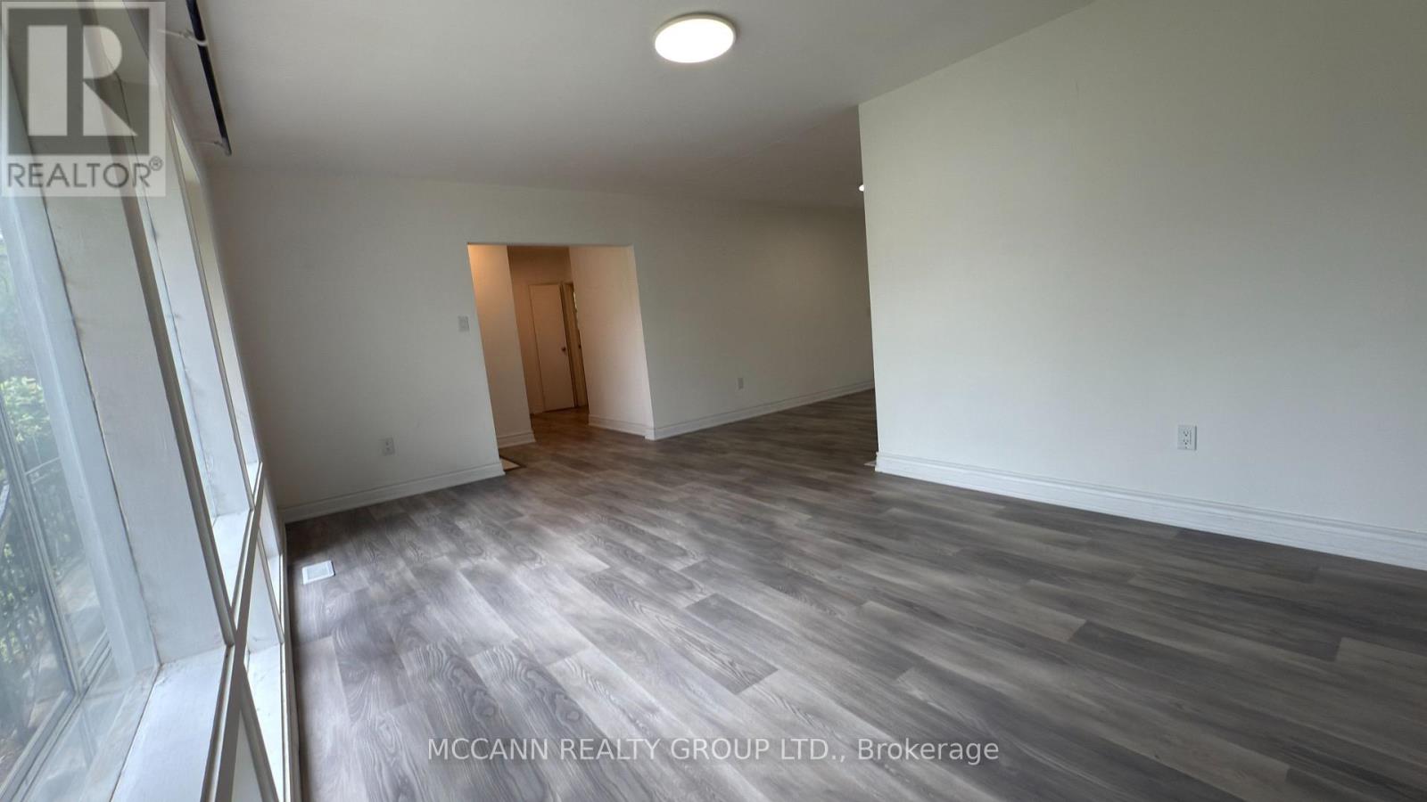 A - 562 Mulock Court, Newmarket, Ontario  L3Y 5H2 - Photo 7 - N12268151