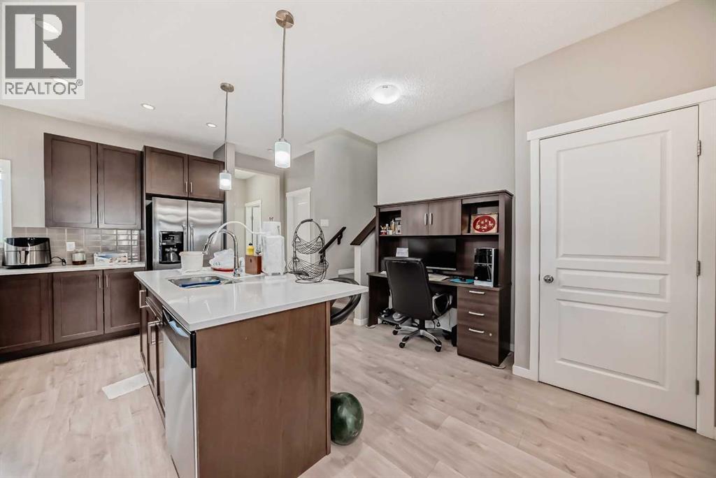 9 Copperpond Avenue Se, Calgary, Alberta  T2Z 5B5 - Photo 10 - A2247758