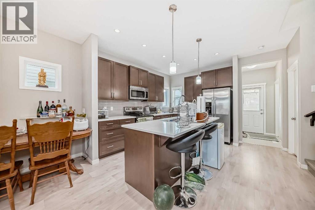 9 Copperpond Avenue Se, Calgary, Alberta  T2Z 5B5 - Photo 9 - A2247758