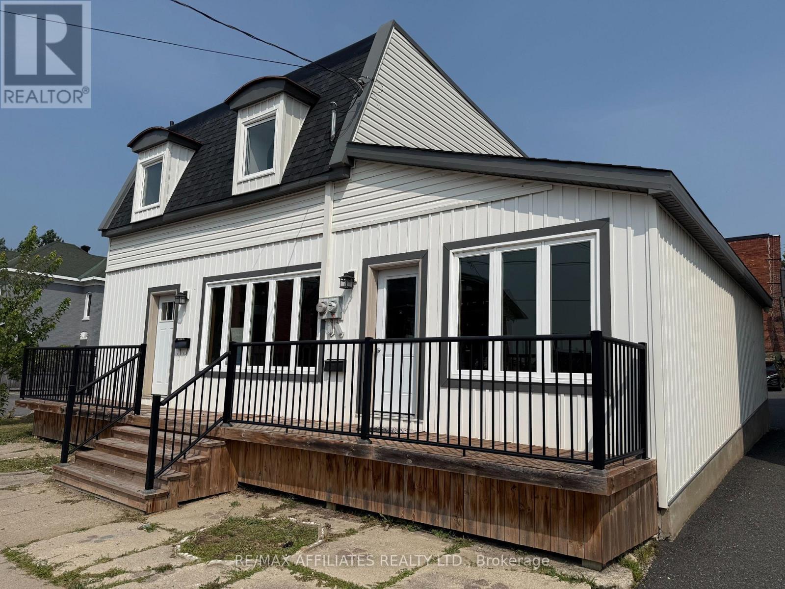 6 WILLIAM STREET W, smiths falls, Ontario