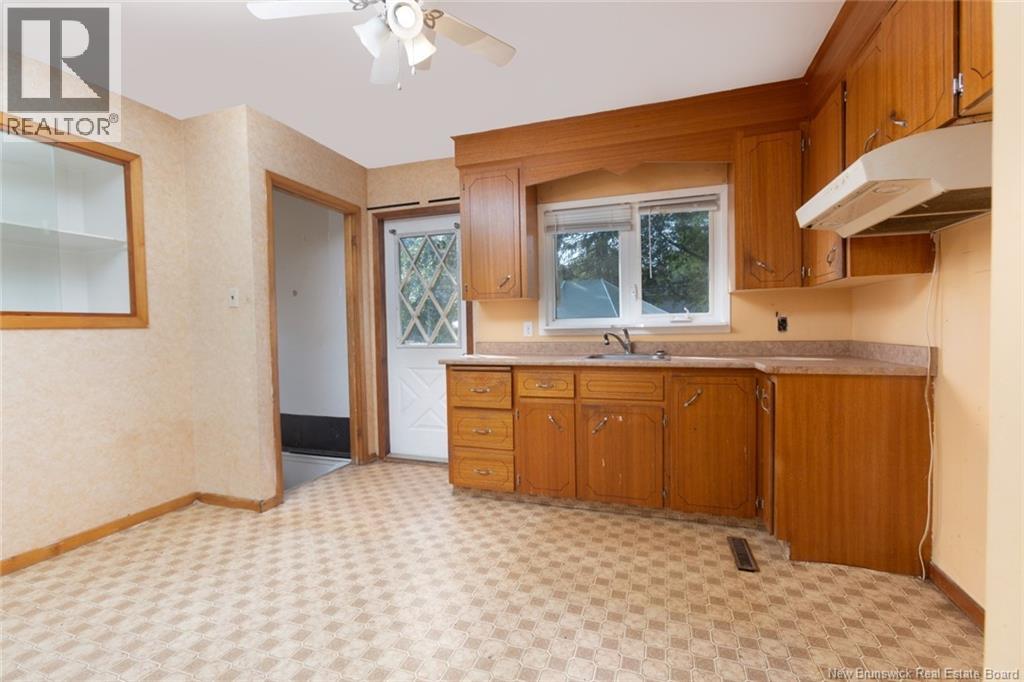 Property at 263 Whitepine image 4