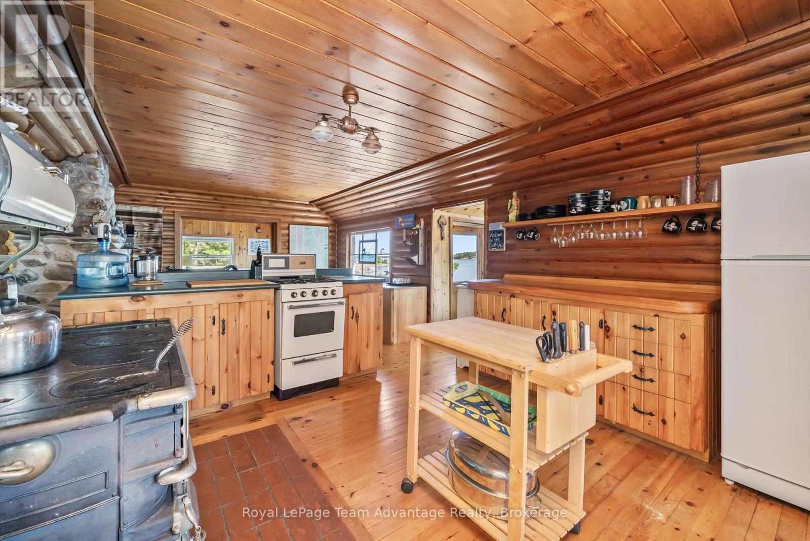 3 Island 57c, Carling, Ontario  P0G 1G0 - Photo 29 - X12338124