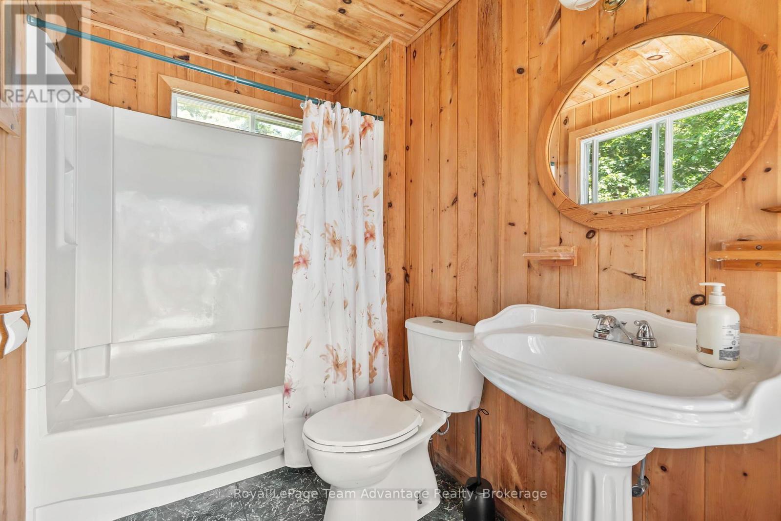 3 Island 57c, Carling, Ontario  P0G 1G0 - Photo 32 - X12338124