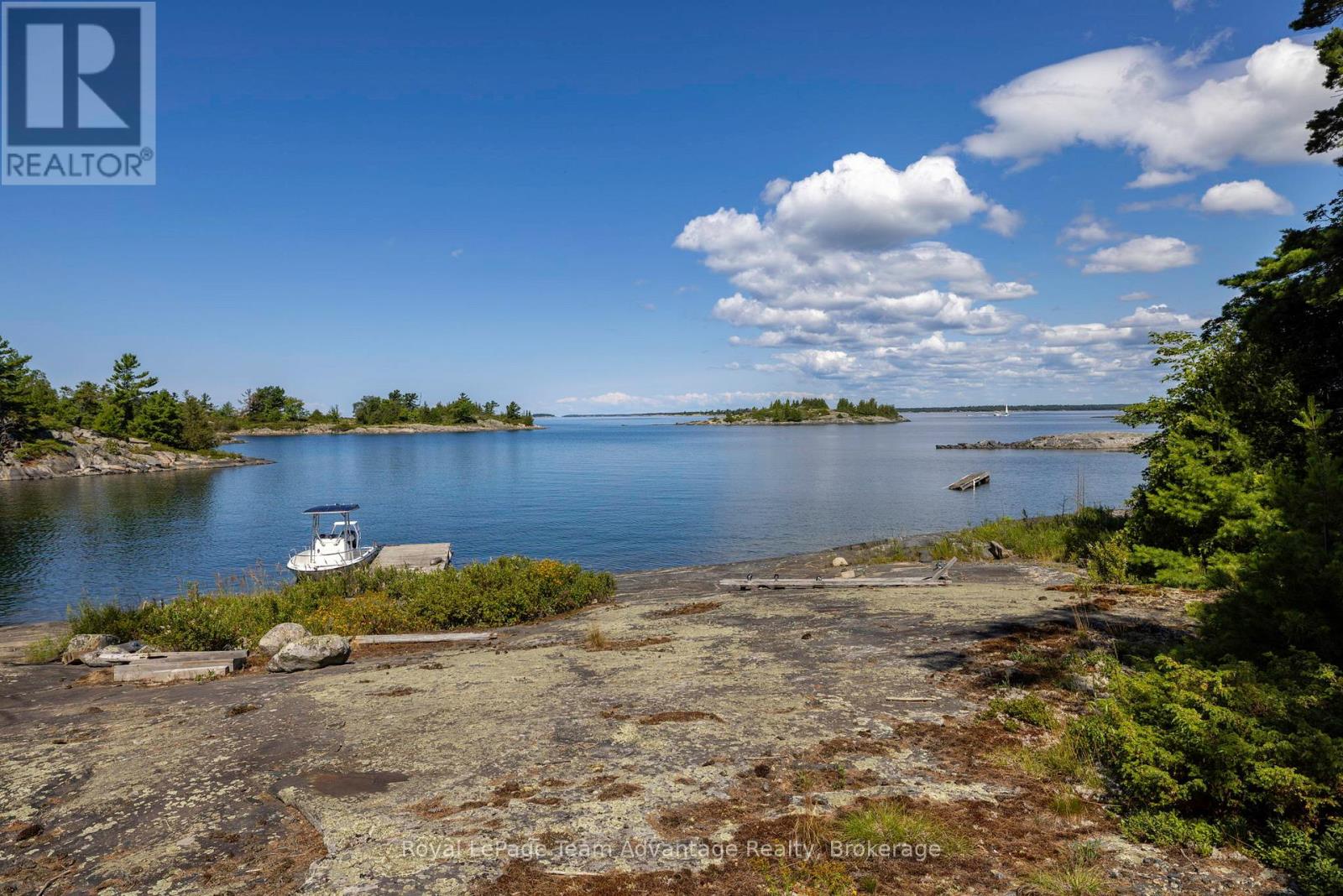 3 Island 57c, Carling, Ontario  P0G 1G0 - Photo 35 - X12338124