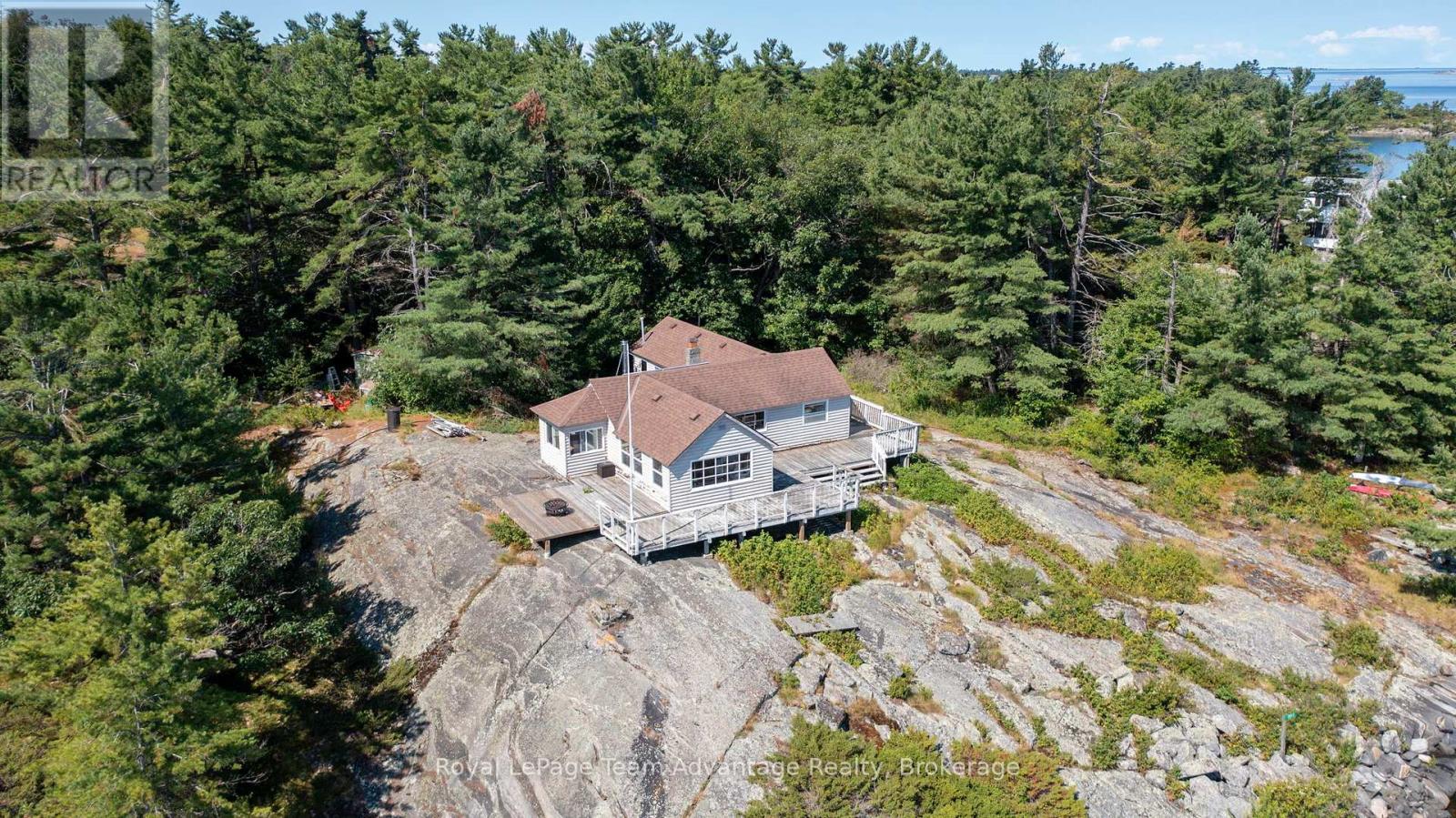 3 Island 57c, Carling, Ontario  P0G 1G0 - Photo 8 - X12338124