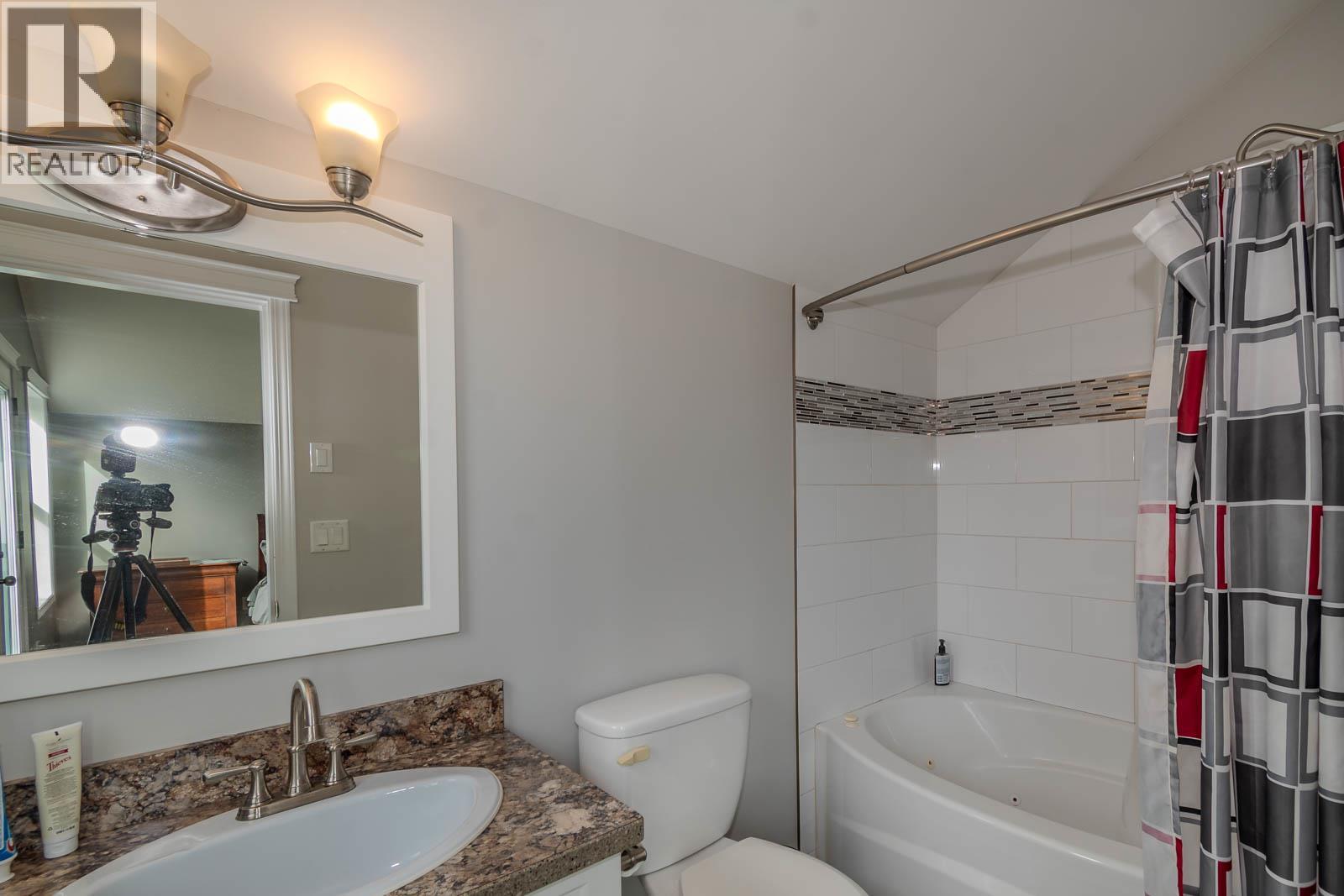 2234 Tappen Notch Hill Road, Tappen, British Columbia  V0E 2W1 - Photo 48 - 10345083