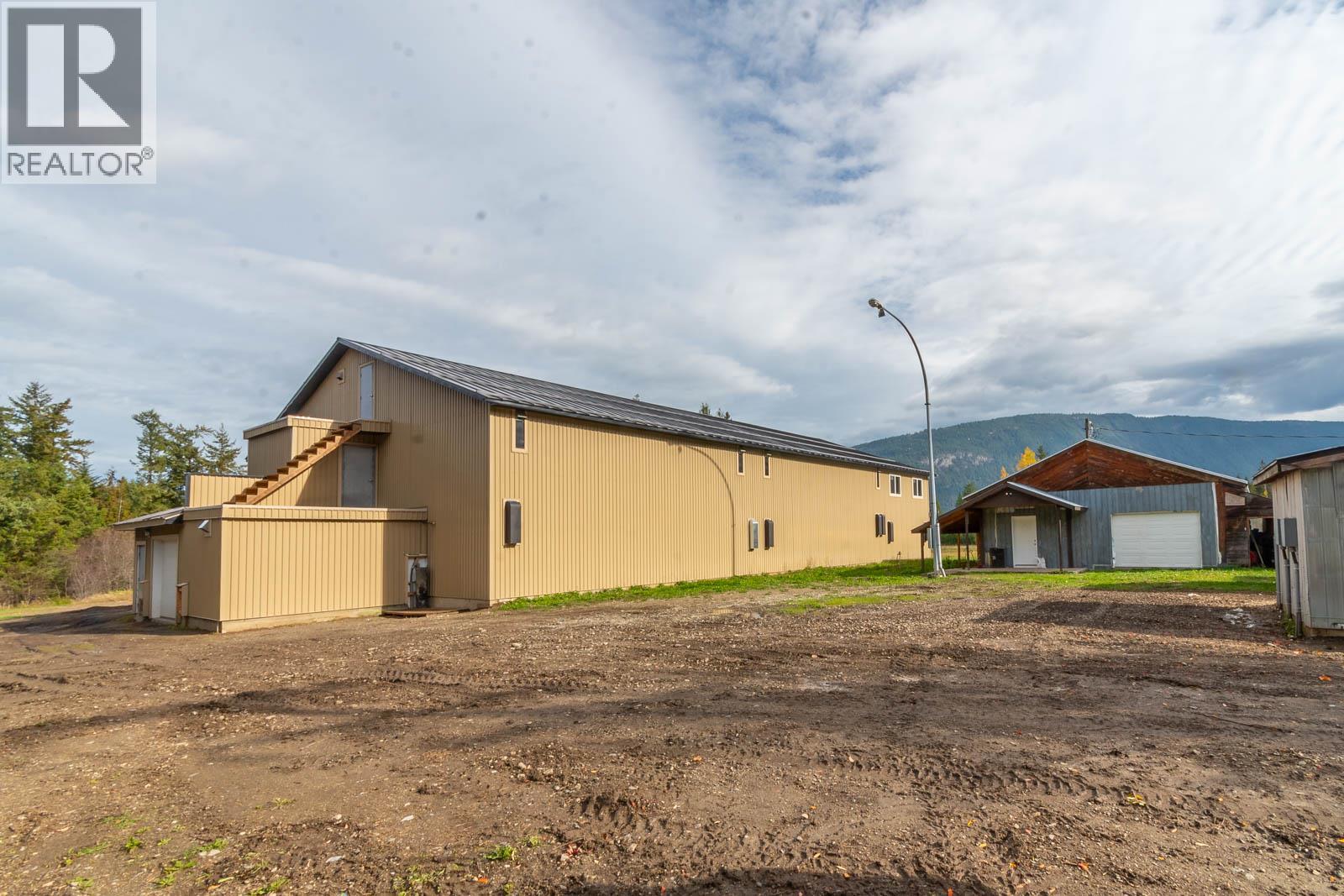 2234 Tappen Notch Hill Road, Tappen, British Columbia  V0E 2W1 - Photo 62 - 10345083