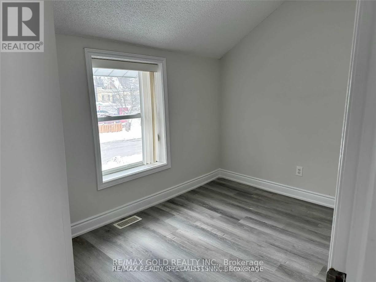 15958 Airport Road, Caledon, Ontario  L7C 1K5 - Photo 7 - W12305227
