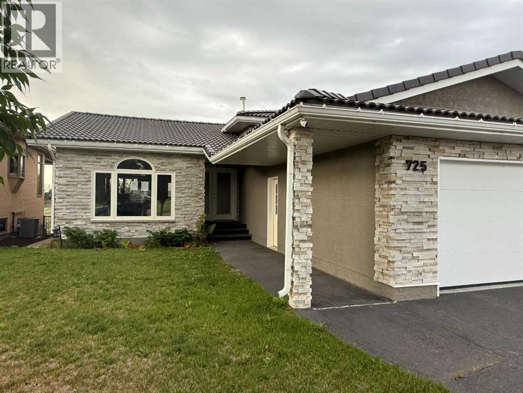 Property at 725 Taylor Road SE image 3