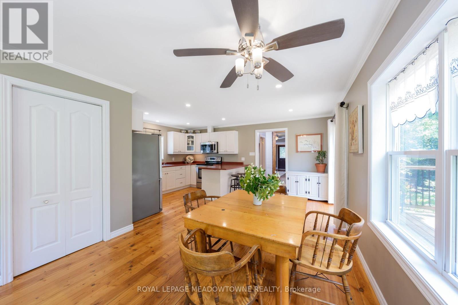 12369 Elizabeth Street, Halton Hills, Ontario  L0P 1H0 - Photo 17 - W12338107