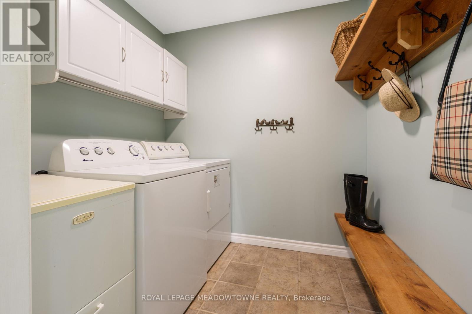 12369 Elizabeth Street, Halton Hills, Ontario  L0P 1H0 - Photo 18 - W12338107