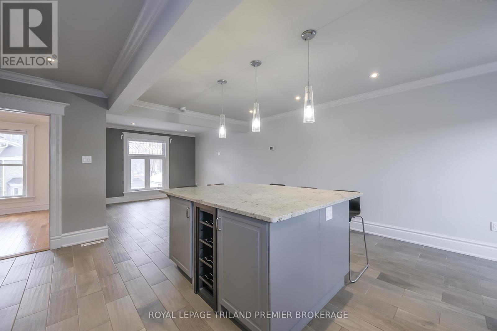 100 Central Avenue, London East, Ontario  N6A 1M4 - Photo 12 - X12338209